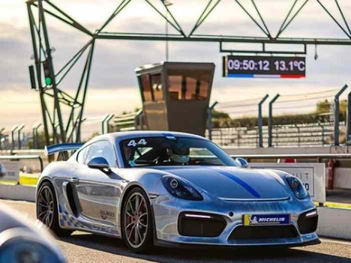 PORSCHE GT4 981 CLUBSPORT 3