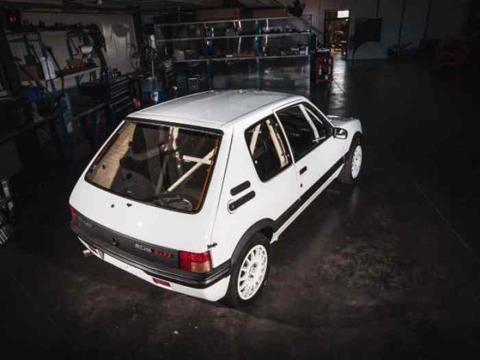 Peugeot 205 GTI 1.9